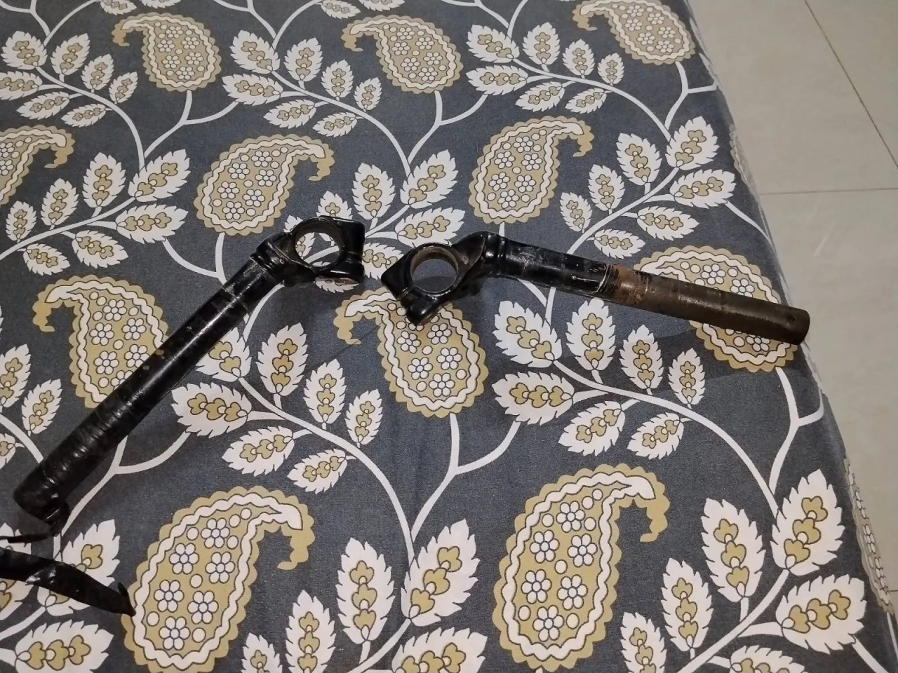 Clip on handles, Side mirrors with risers, Pz30 carburettor For Sale in Gulistan-e-Jauhar | Karachi Ads - photo 5