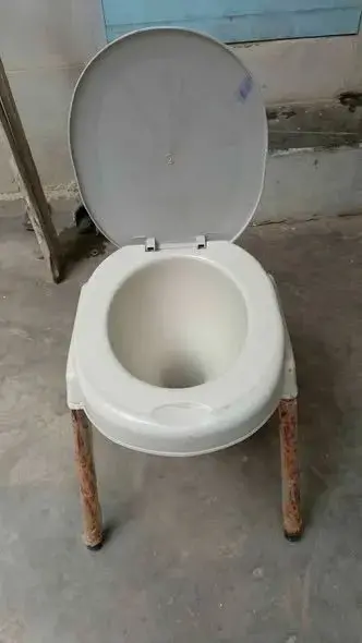 Commode Chair Toilet Chair - photo 3