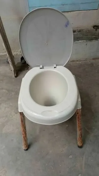 Commode Chair Toilet Chair - photo 3