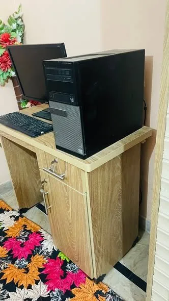 Computer table for sale - photo 2