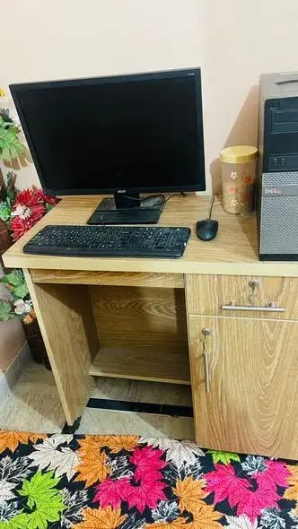 Computer table for sale - photo 3