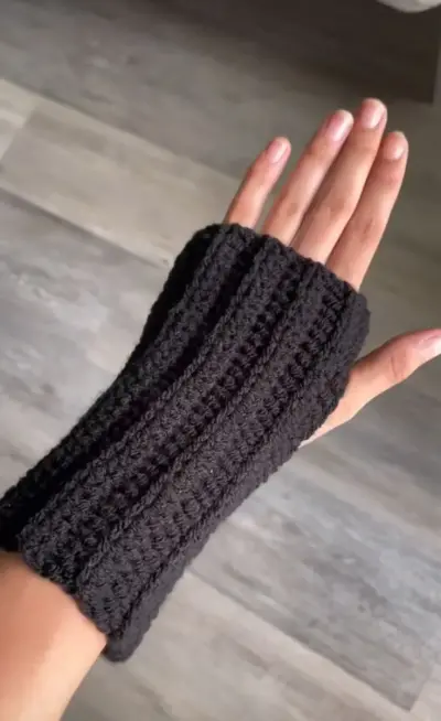 🧶 Crochet Hand Warmer 🤍 1 pair