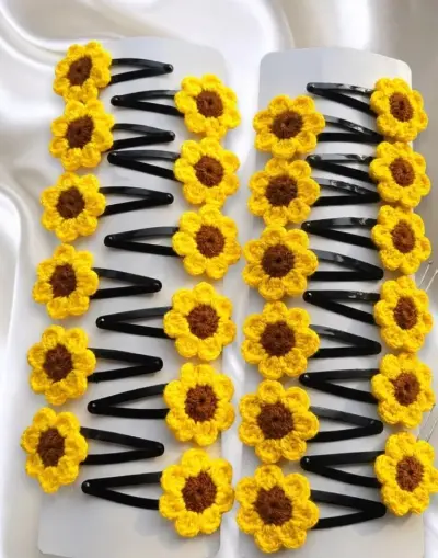 🌻 Crochet Sunflower Hair Clips – Set of 12