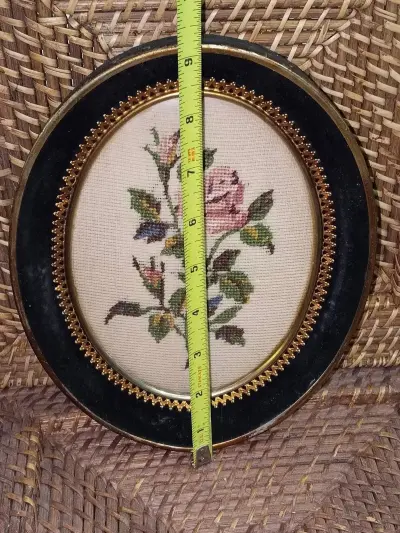 Cross stitched  Wall hangings Wooden border - photo 4