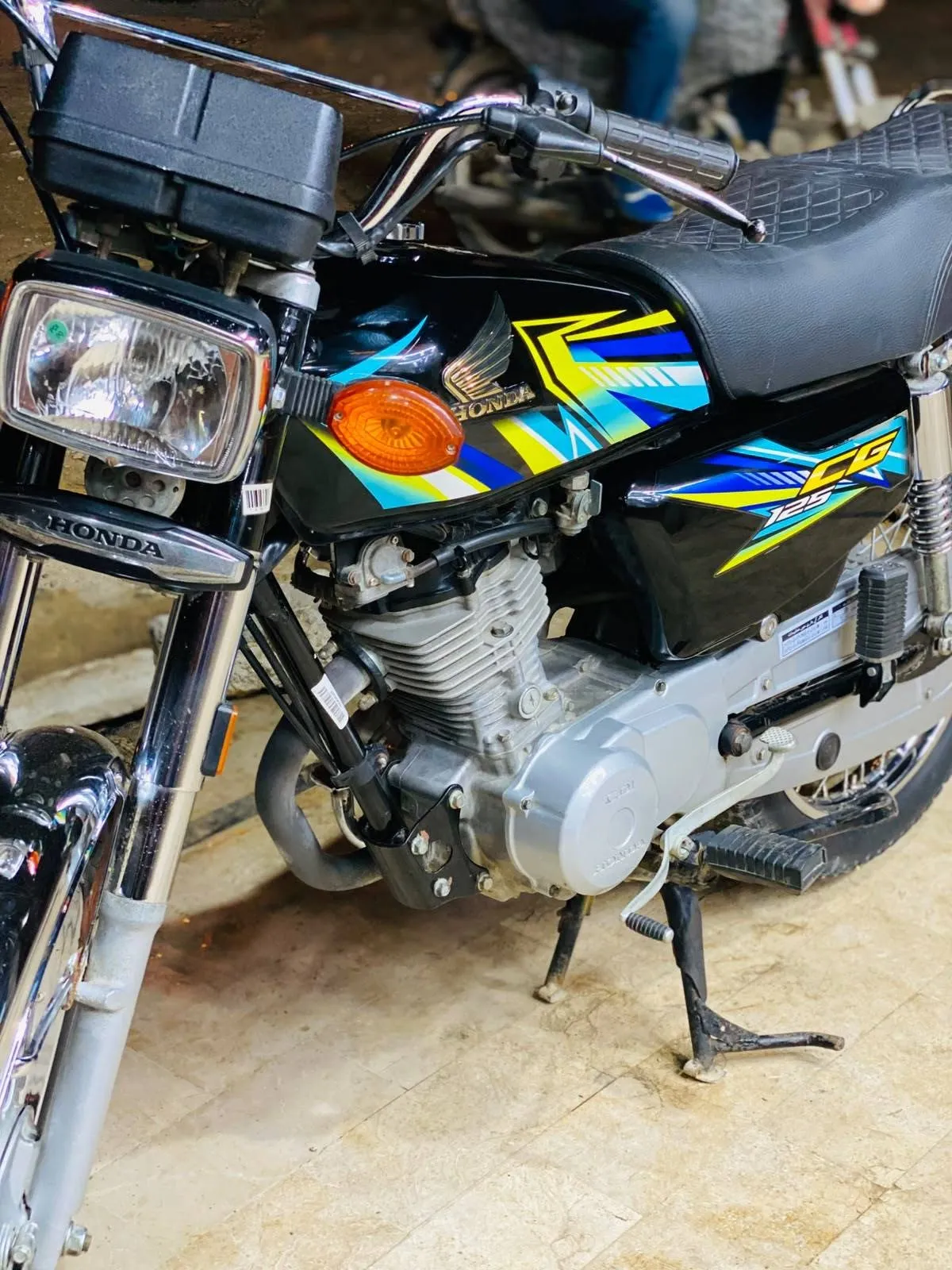Crown RF 70 forsale For Sale in Gulistan-e-Jauhar | Karachi Ads - photo 2
