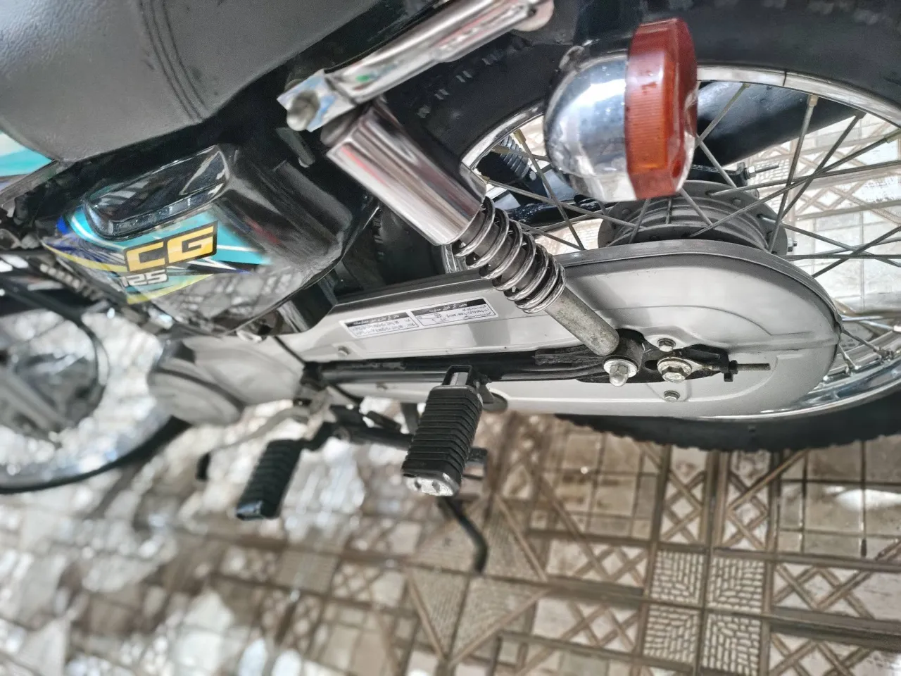 Crown RF 70 forsale For Sale in Gulistan-e-Jauhar | Karachi Ads - photo 3