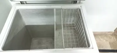 Dawlance Inverter Freezer – Running Condition For Sale in Malir Halt, Karachi - photo 3