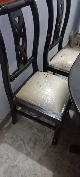 WOODEN DINING TABLE For Sale in Nazimabad | Karachi Ads