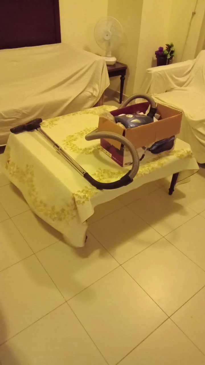 Deluxe Vacuum Cleaner For Sale in Bahria Town Karachi, Karachi - photo 4