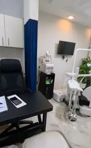 Dental and Aesthetic Clinic complete setup available for Sale - photo 2