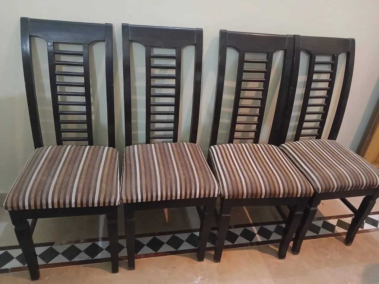 Dinning table 4 chairs For Sale in North Nazimabad Block D | Karachi Ads - photo 2