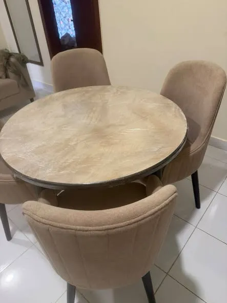 4 Chair Round dining table For Sale in Gulistan-e-Johar | KarachiAds - photo 4