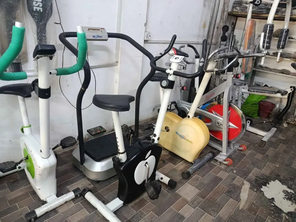 Used magnetic bikes For Sale in Karimabad, Karachi - photo 7