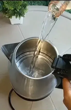 Electric Kettle (2.0 Litre) for Sale in Gulistan-e-Jauhar, Karachi - photo 3