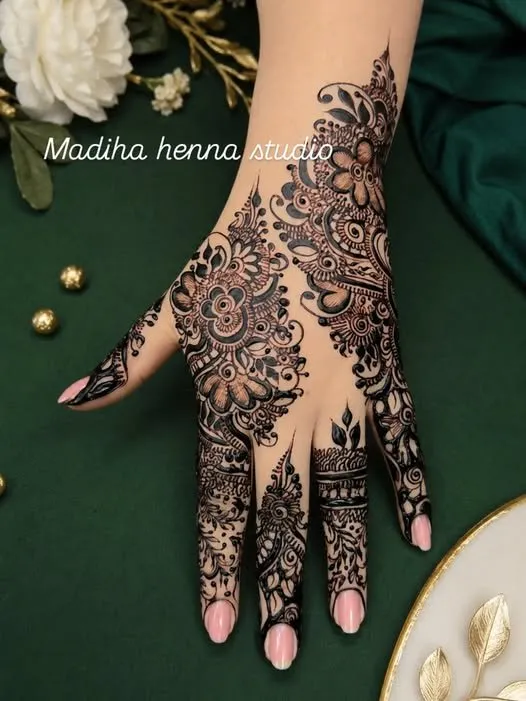 Elegant Mehndi, Crafted With Love β¨ Beautiful details, clean finishing & timeless traditional artistry. π€πΏ - photo 1