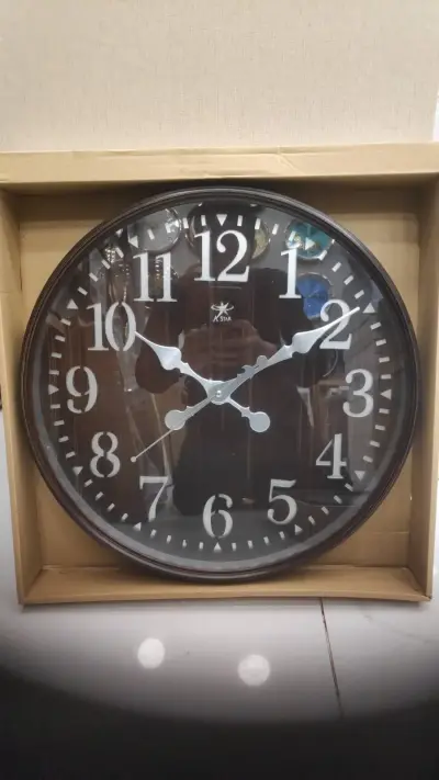 Fashion Hanging Wall Clock Modern Design. - photo 7