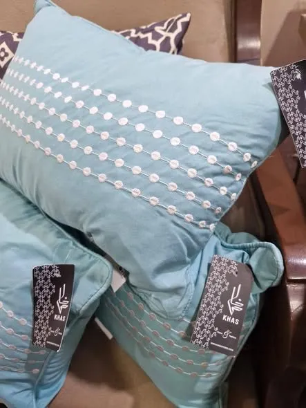 Filled decorative cushion - photo 2