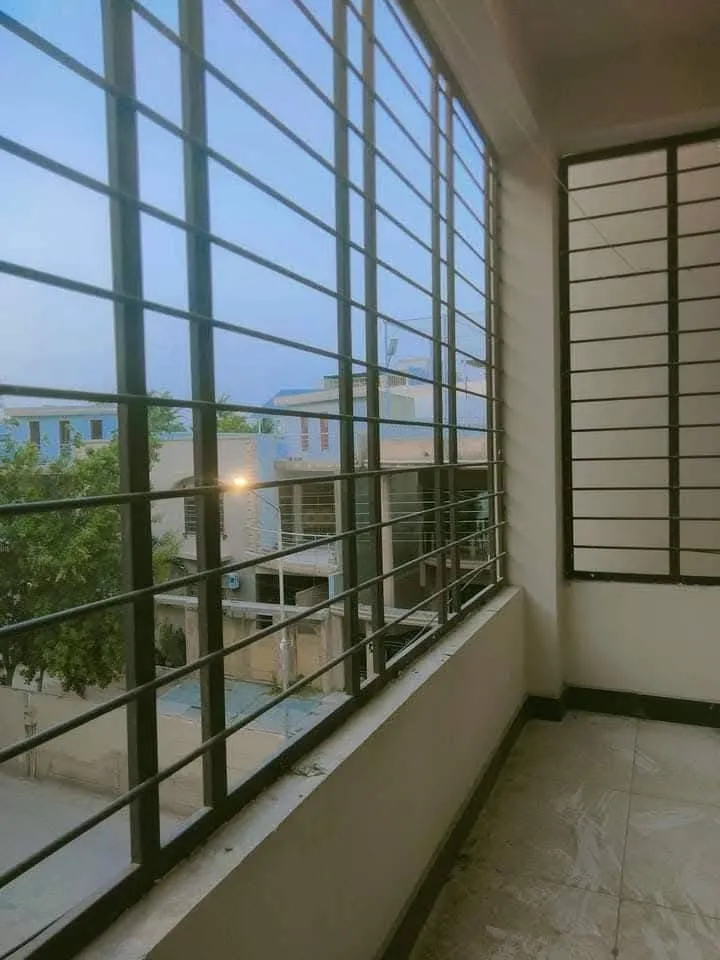 FLAT FOR SALE CASH DEAL - photo 3