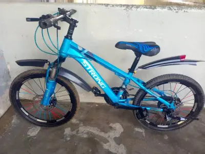 🚲 – STRONG Sports Cycle 💙🖤 For Sale in Scheme 33 | Karachi Ads - photo 4