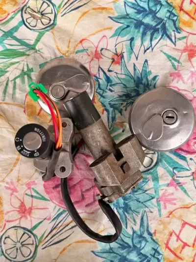 Gd 110s key lock set For Sale in Gulistan-e-Jauhar | Karachi Ads