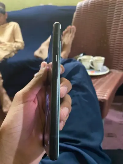 Google pixel 6a RAM 6 Storage 128 - photo 4