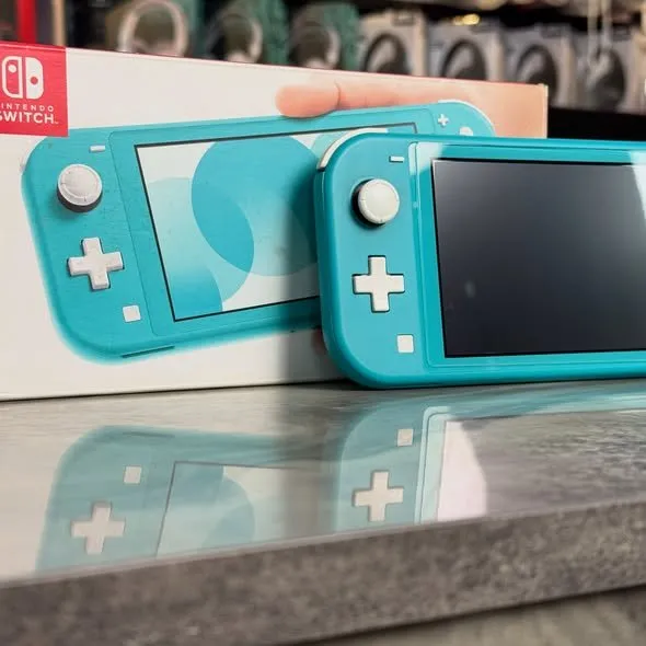 Grab Nintendo Switch lite jailbr$k in pristine condition from our website or outlet - photo 2