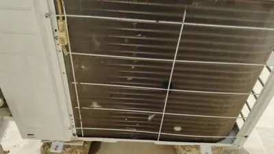 Gree G10 DC Inverter AC – Original | Excellent Condition For Sale in Gulistan-e-Jauhar, Karachi - photo 3
