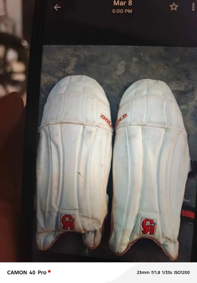 Hard ball cricket kit used but in good condition - photo 6
