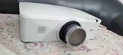 High lumens multimedia projectors For Sale in New Karachi, Karachi