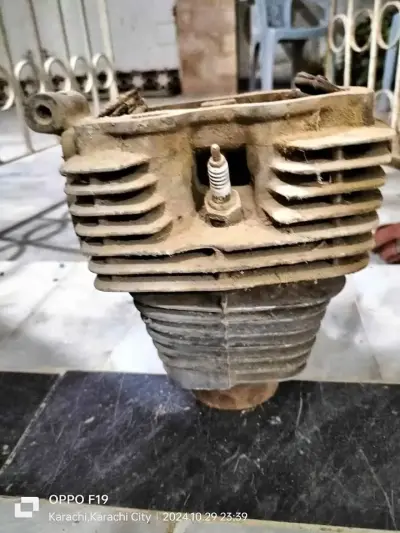 Honda 125 head cylinder For Sale in SITE Area | Karachi Ads - photo 2