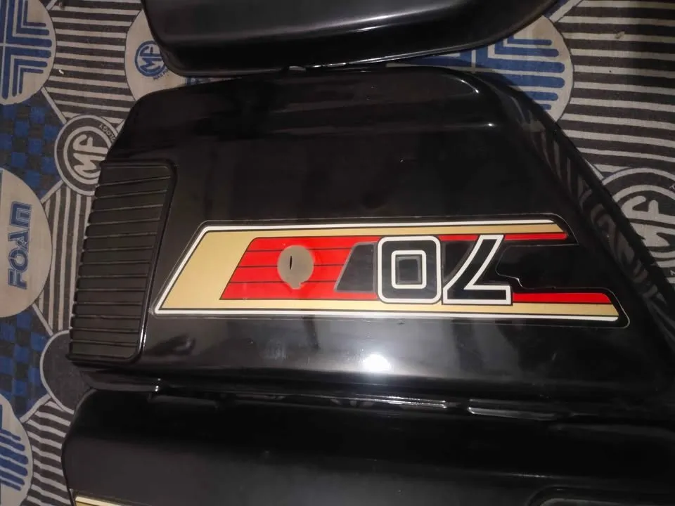 Honda 1983 Model Tank side cover For Sale in Gulistan-e-Jauhar | Karachi Ads - photo 5