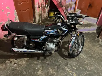 Honda CG 125 – 2013 Model For Sale - photo 2