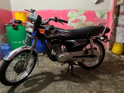 Honda CG 125 – 2013 Model For Sale - photo 3