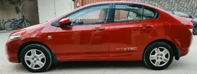 Honda  city 2O1O for sale - photo 3