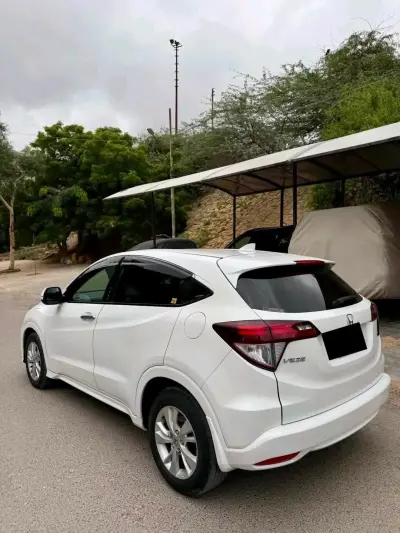 Honda Vezel Sensing 2014 For Sale in DHA Defence | Karachi Ads - photo 4