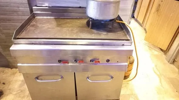 Hot plate for Sale in Landhi, Karachi - photo 3