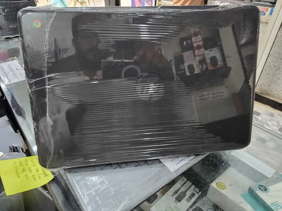 HP 14 inch Chromebook For Sale in Orangi Town, Karachi - photo 4