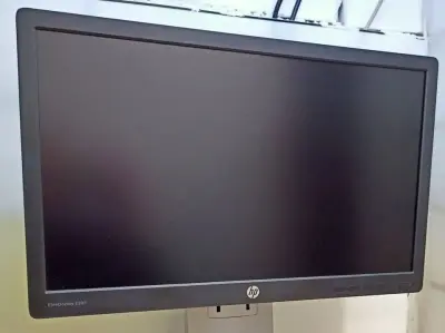 HP EliteDisplay E202 20" HDMI Port IPS Fresh LED ! No Line ! No Spot For Sale in Bahadurabad, Karachi