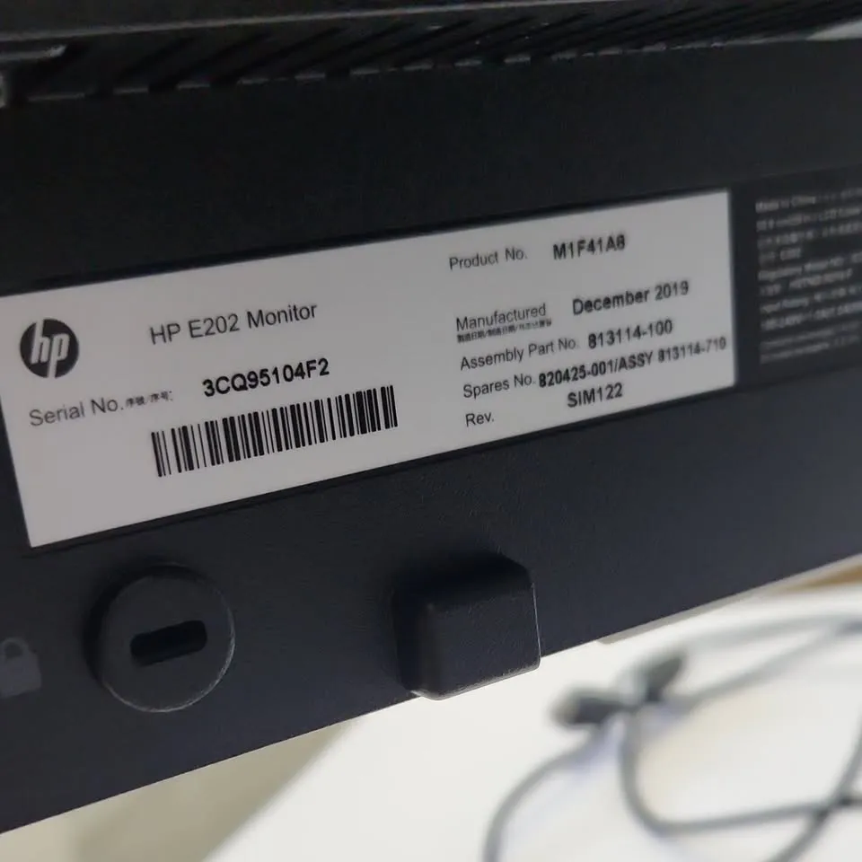 HP EliteDisplay E202 20" HDMI Port IPS Fresh LED ! No Line ! No Spot For Sale in Bahadurabad, Karachi - photo 3