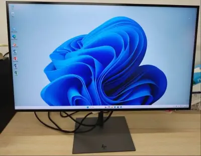 HP Z27u G3 27" Inch 2K Borderless IPS LED For Sale in Bahadurabad, Karachi - photo 2