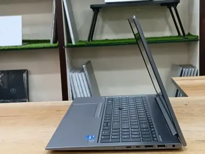 HP ZBook Firefly 15 G8 Core i7 11th Generation For Sale in Gulshan-e-Iqbal, Karachi - photo 3