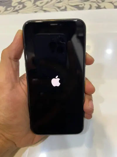 i phone 11 pro 256gb pta Approved - photo 2