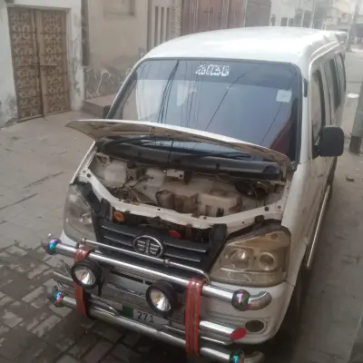 I want to sell faw XPV 16 model tolal junion Multan number location Multan For Sale in Gulistan-e-Jauhar | Karachi Ads