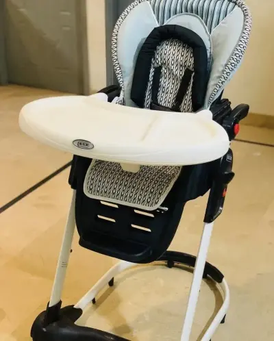 Imported high chair For Sale in New Karachi | Karachi Ads