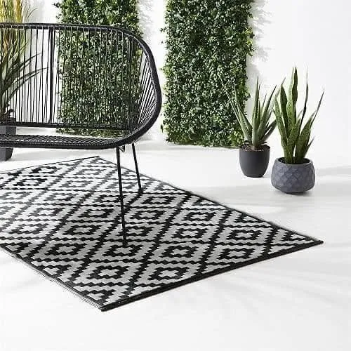 “Imported Quality Pure Plastic Check Design Carpet Mats For Home Decoration - photo 1