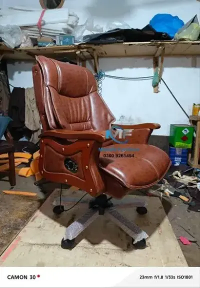 Introducing the Office Boss Recliner Chair – the ultimate combination of luxury