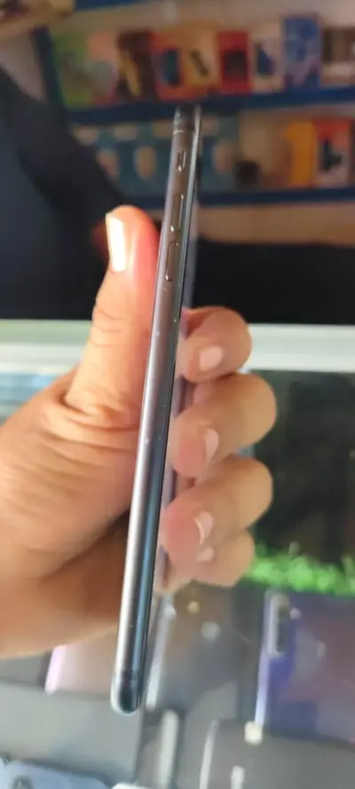 iPhone 7plus For Sale in Landhi | Karachi Ads