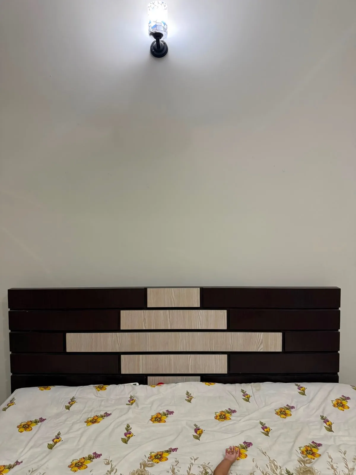 King size bed for Sale in Gulshan-e-Maymar Sector Q, Karachi - photo 1