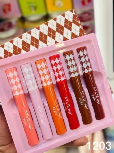Kylie Vega Lip Gloss 6 pcs set` For Sale in Gulistan-e-Jauhar | Karachi Ads - photo 3