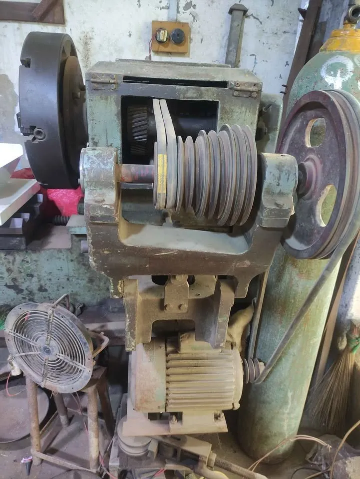 Lathe machine 💯 genuine - photo 3